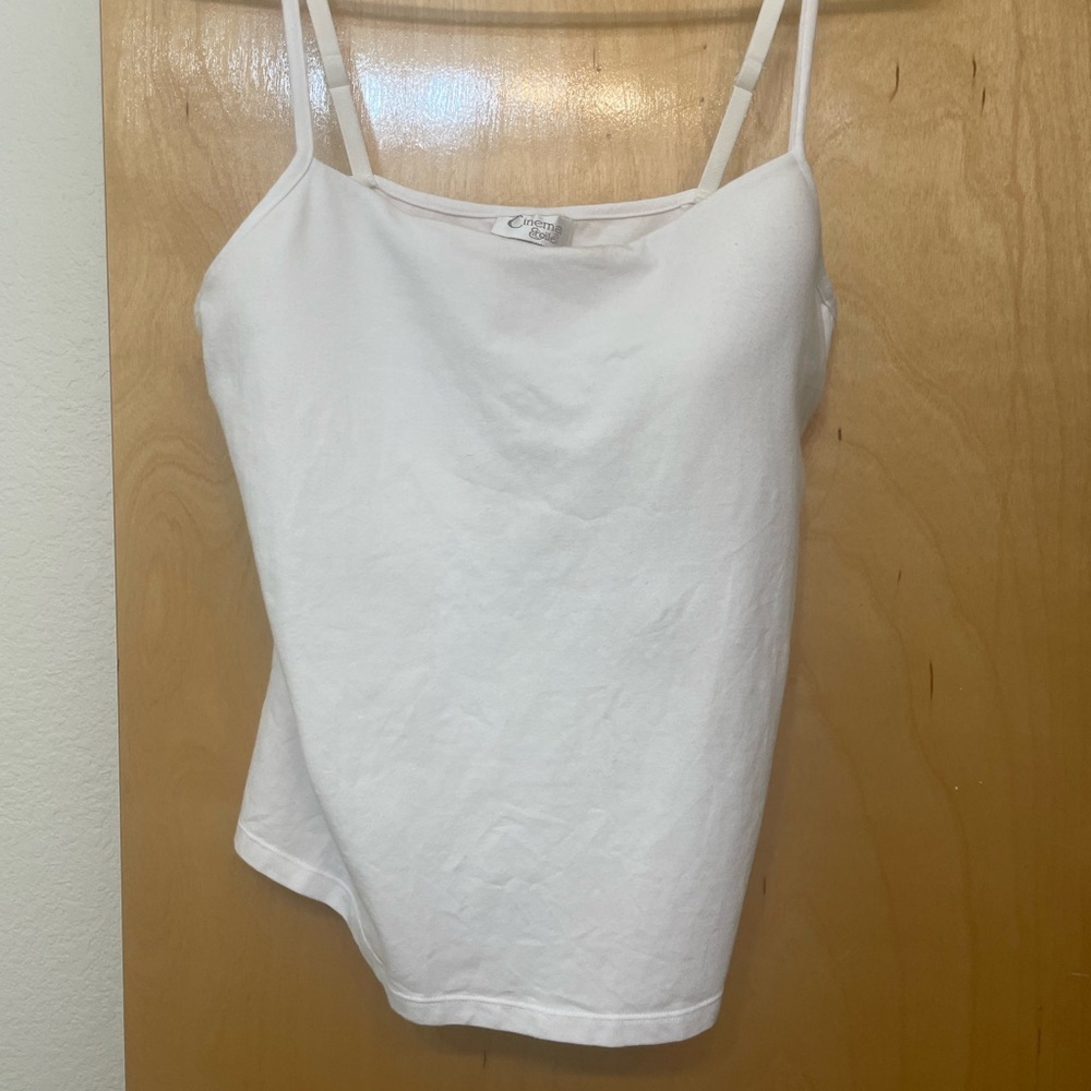 White camisole w underwire bra38Dmachine wash, Cinema brand,95%cotton, 5%spandex